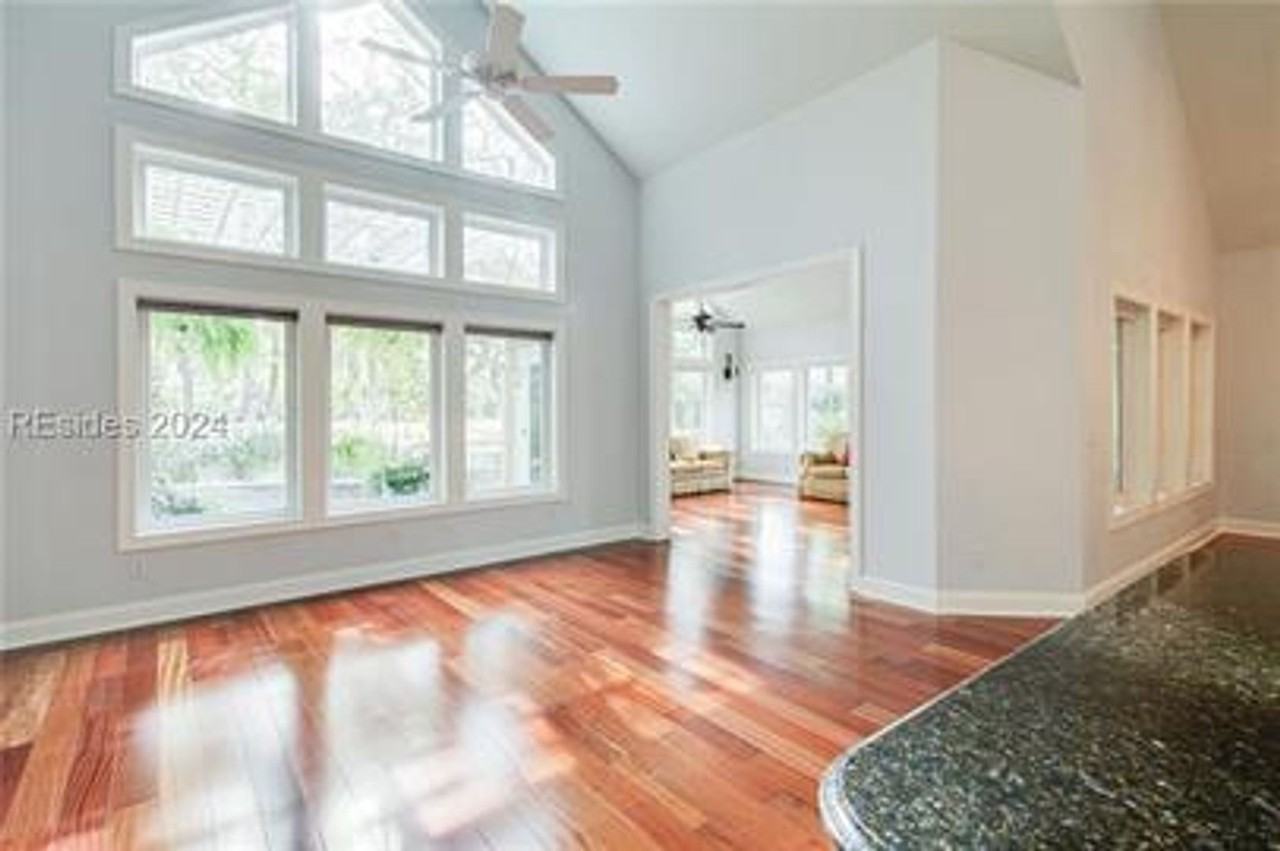 76 Pipers Pond Rd - Photo 4 of 18