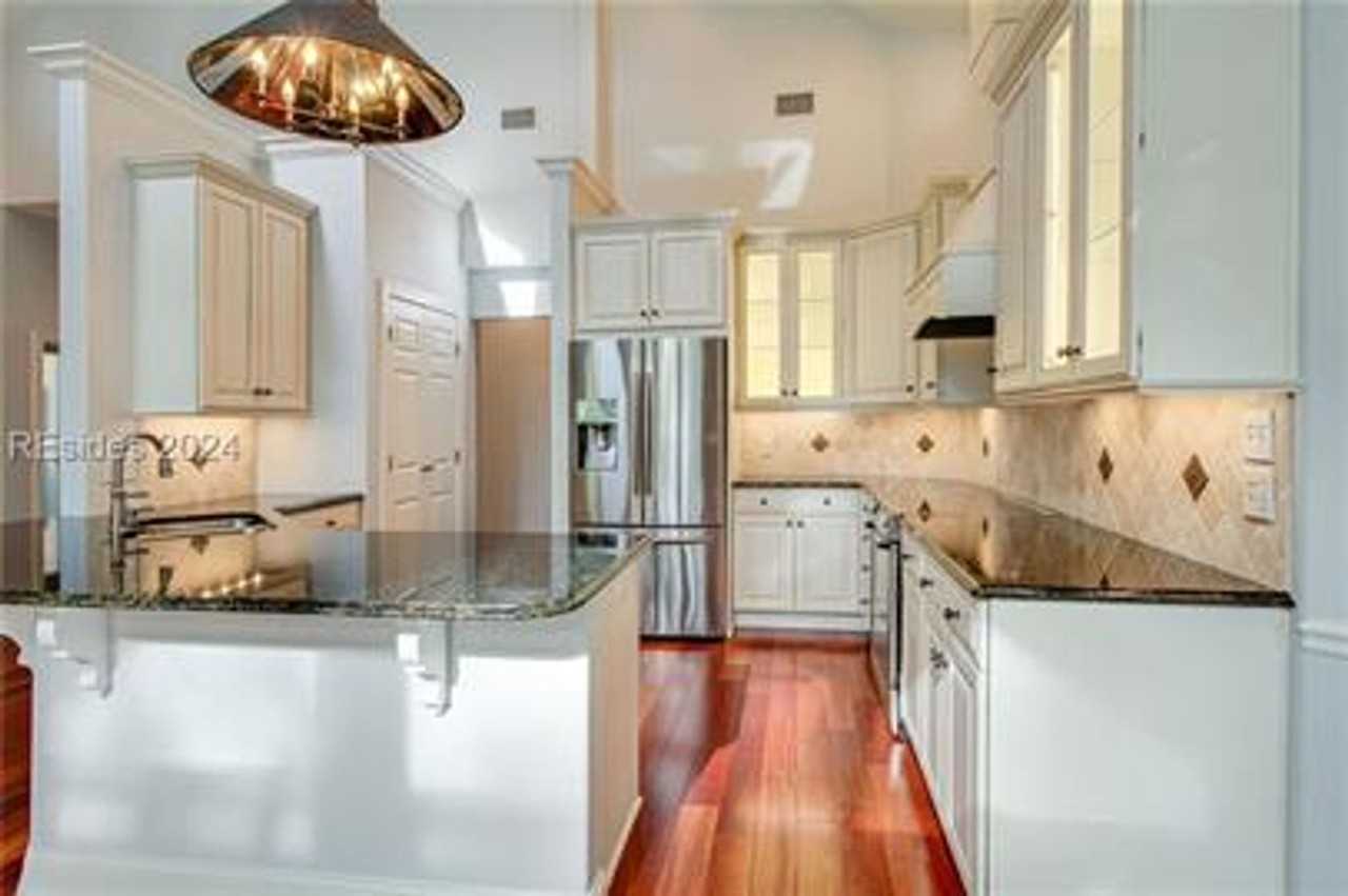 76 Pipers Pond Rd - Photo 5 of 18