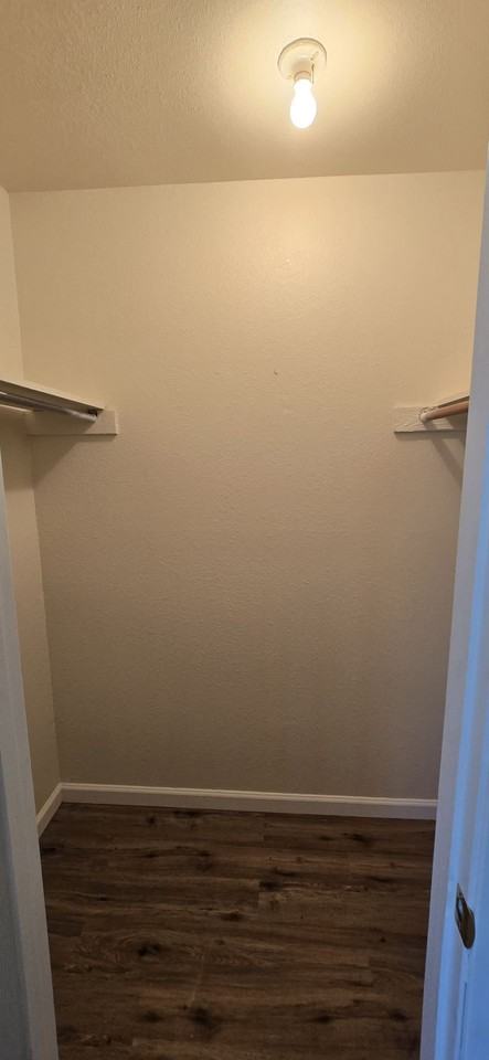 Cedarwood Apartments - Photo 5 of 9