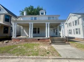 featured image of 207 E Burgess St