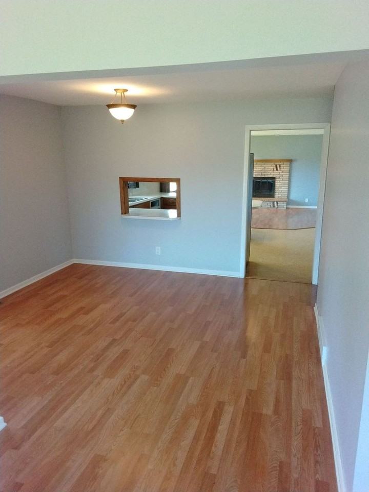 1725 Washington Ave S - Photo 6 of 19