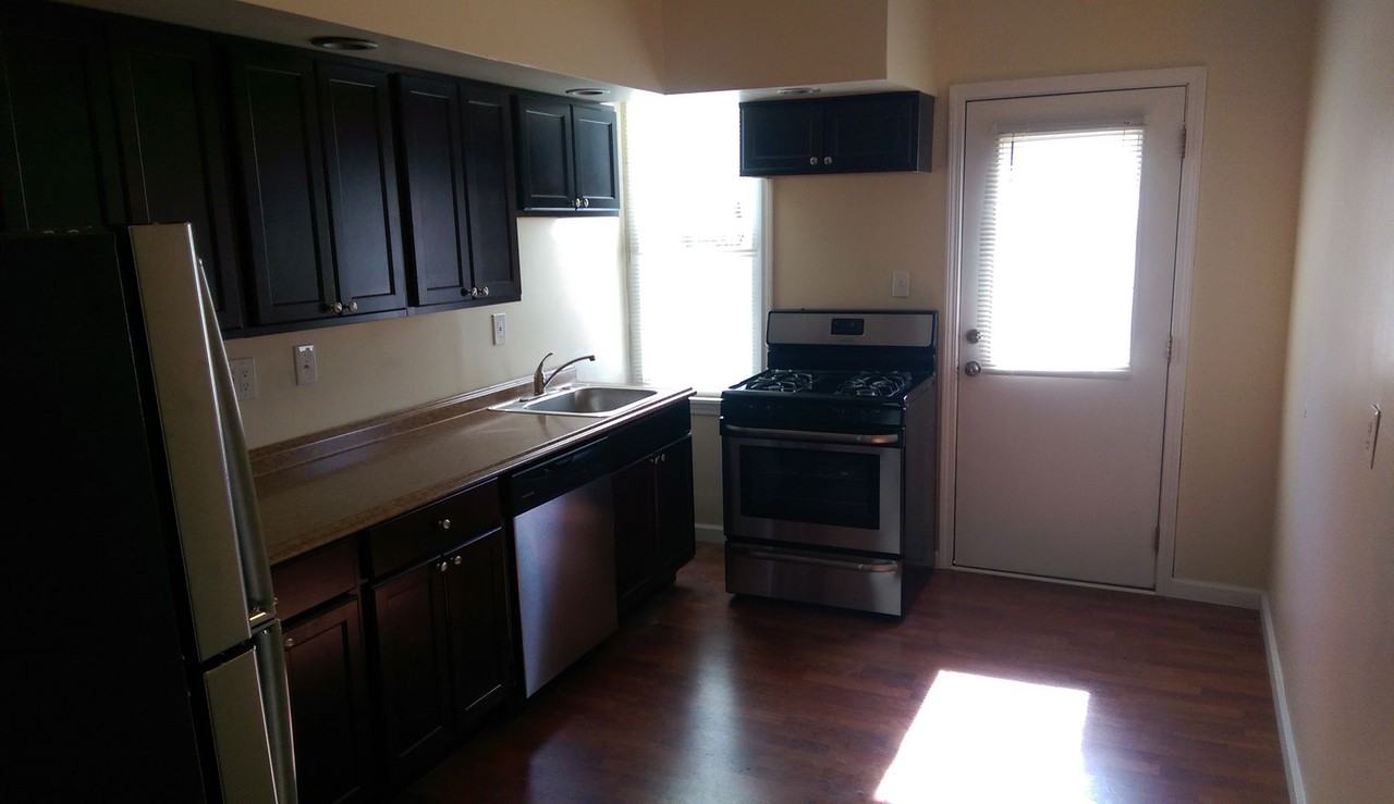 162 Banner Way - Photo 2 of 15