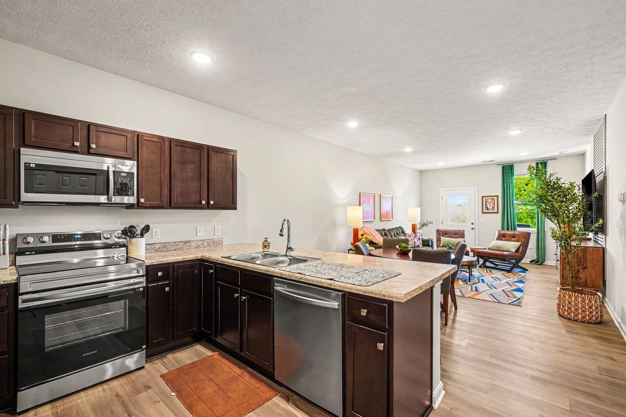 2502 Houston Rd - Photo 4 of 29
