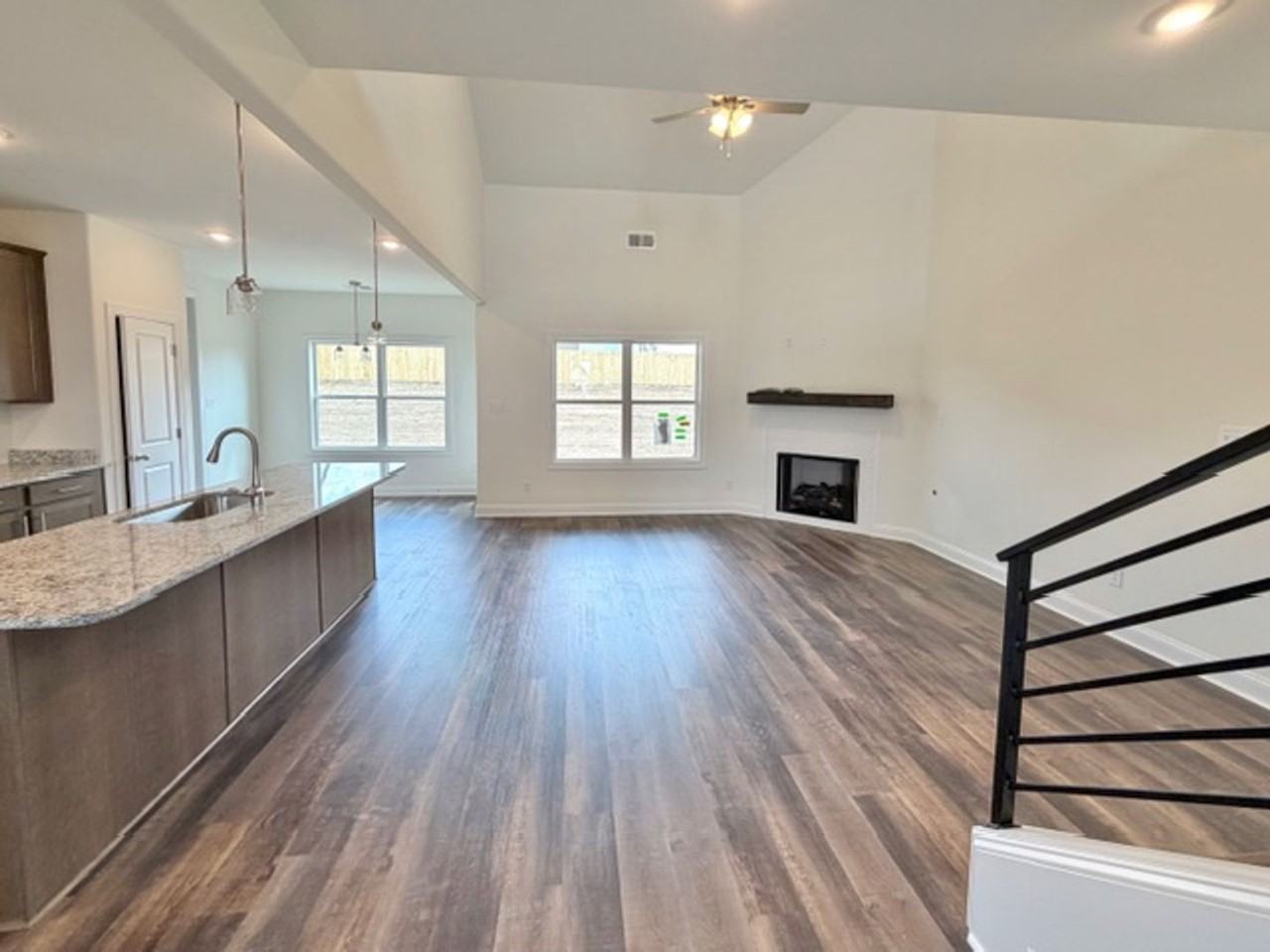 25 Hughetta St N - Photo 2 of 12