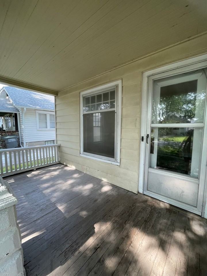 417 Constitution St - Photo 3 of 29