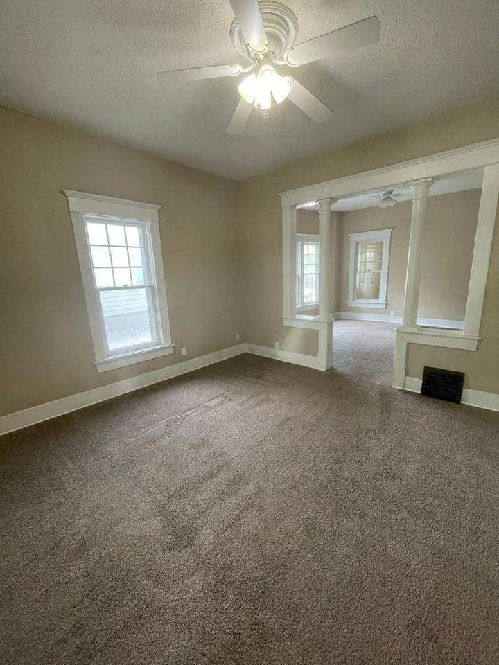 417 Constitution St - Photo 4 of 29