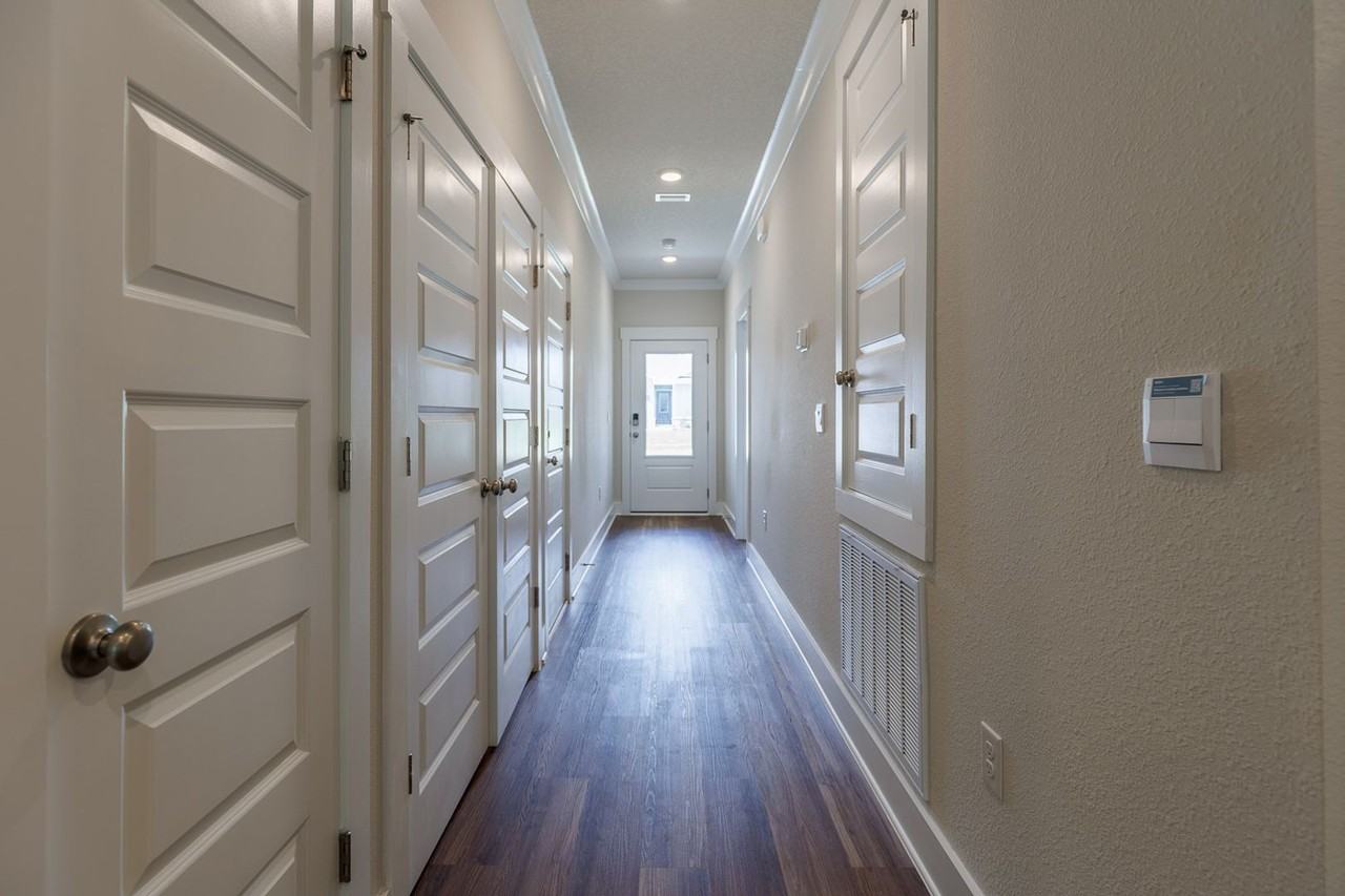 286 Hudson Loop - Photo 2 of 20