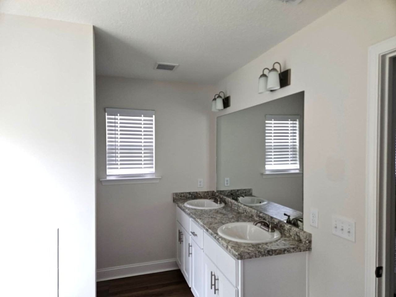 107 Enclave Ct - Photo 6 of 10