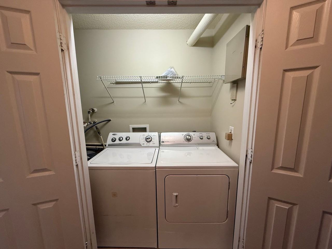 1840 Crest Hollow Dr #202 - Photo 6 of 12