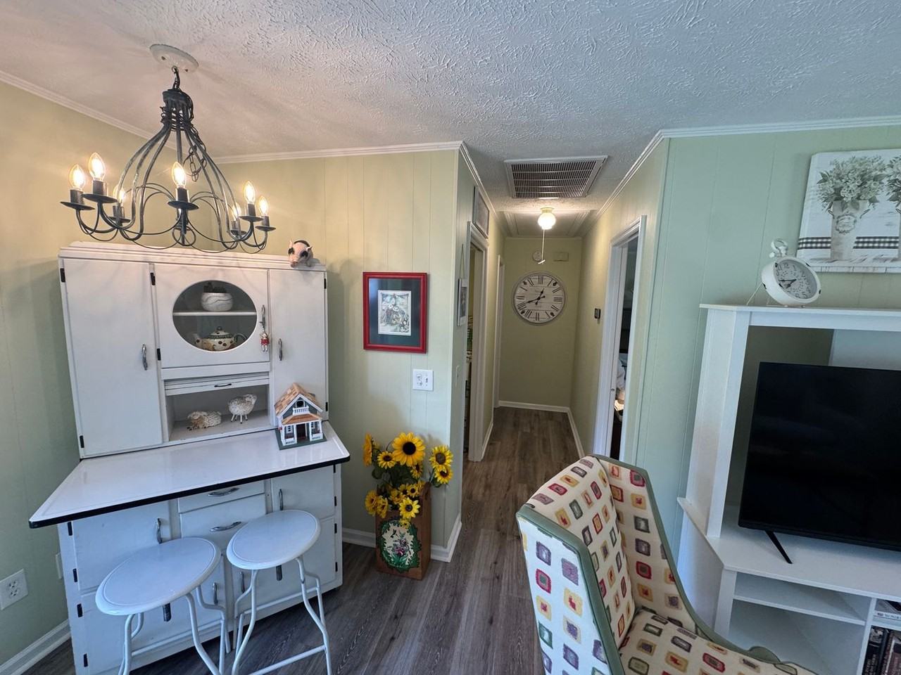 135 Westwinds Dr - Photo 4 of 18