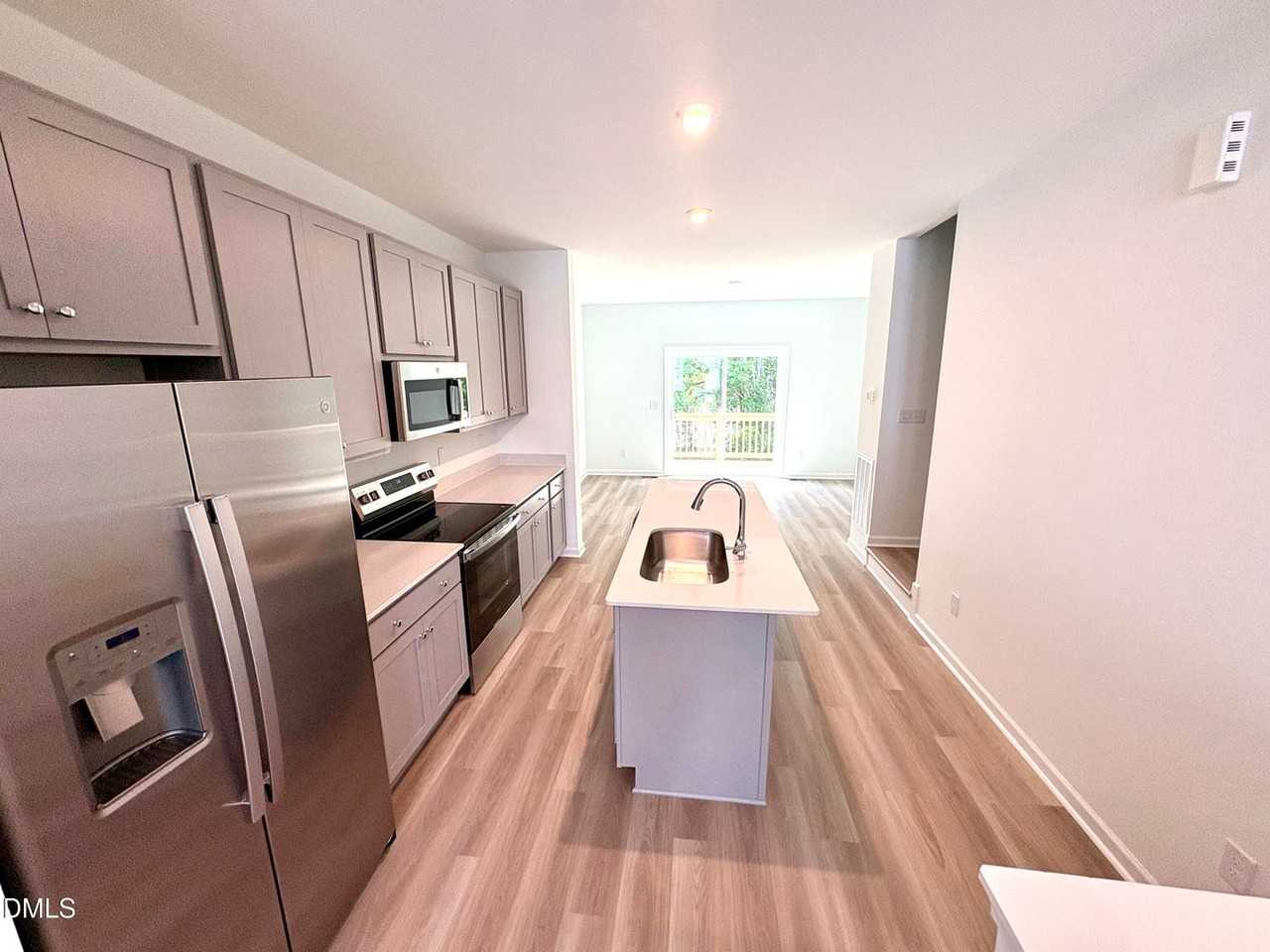 3102 Bomore Rd - Photo 3 of 22