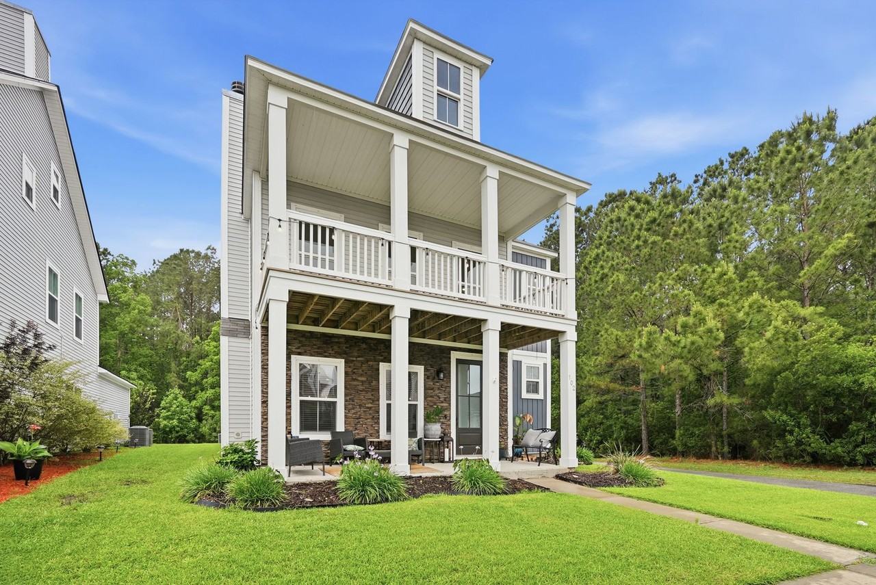 102 Crabapple Cir - Photo 2 of 50