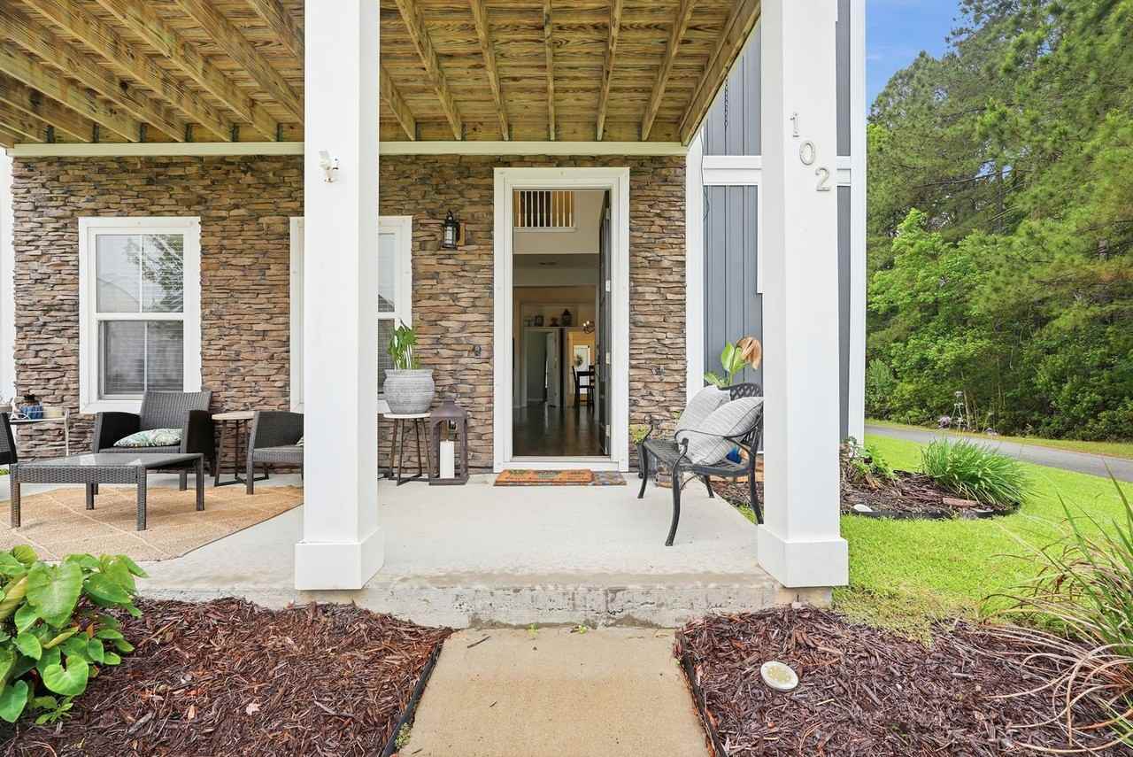102 Crabapple Cir - Photo 4 of 50