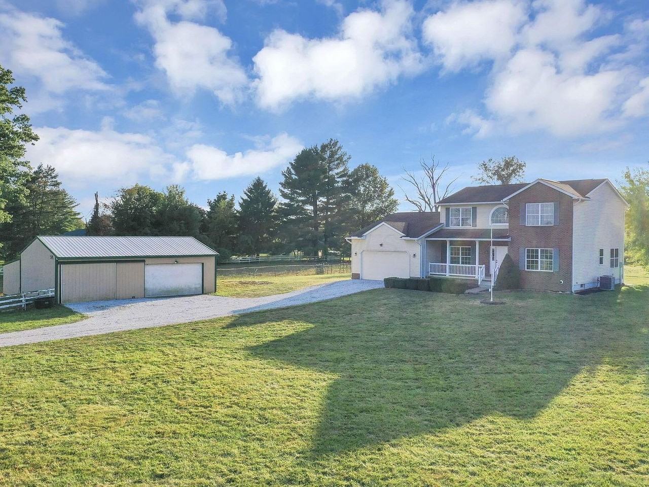 2453 Ryan Rd - Photo 2 of 50