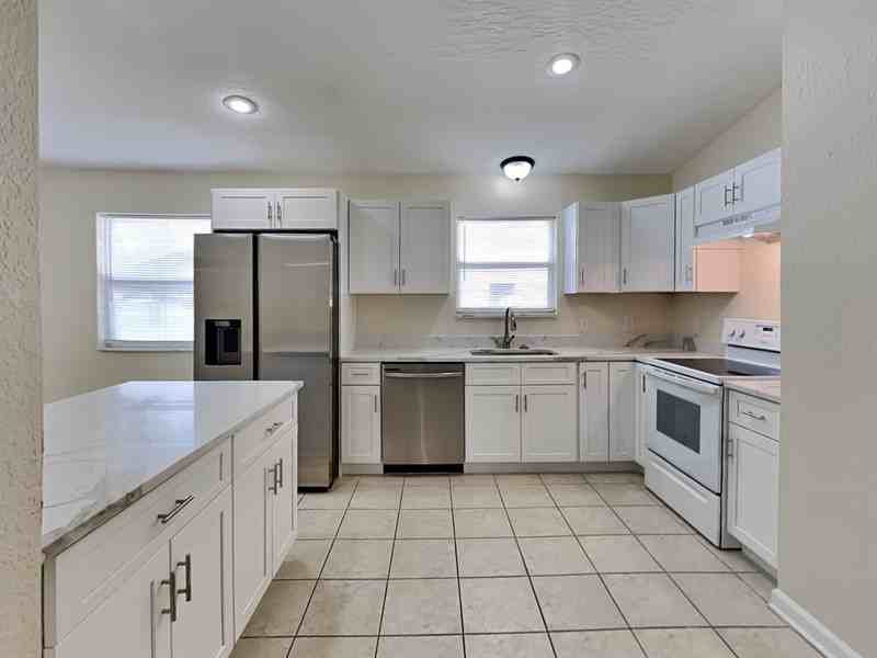 155 Plain View Dr - Photo 5 of 20