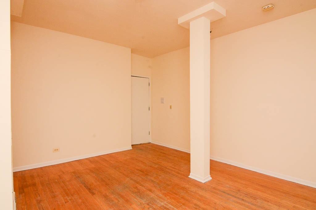 2319 N Kedzie Blvd #1R - Photo 7 of 21