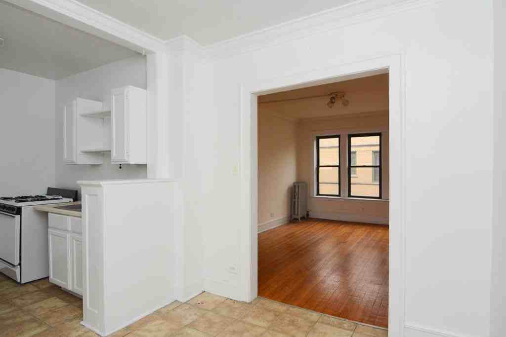 2332 N Spaulding Ave #3A - Photo 5 of 21