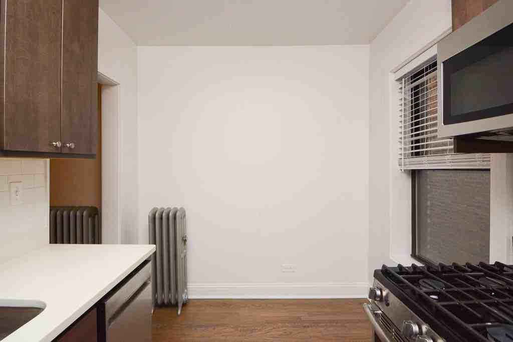 2643 N Spaulding Ave #2W - Photo 6 of 20