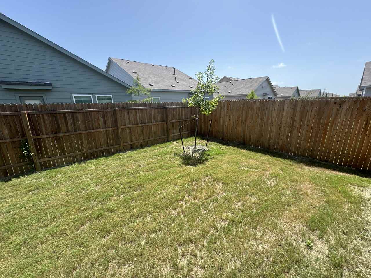 FM1101 & Windflower #4x - Photo 3 of 20
