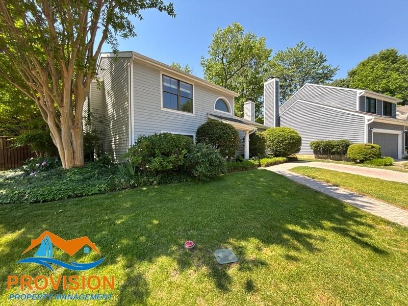 907 Berwick Dr - Photo 2 of 38