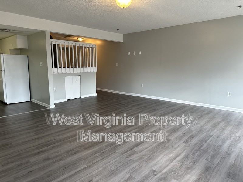 104 N 8th St #302 - Photo 3 of 7