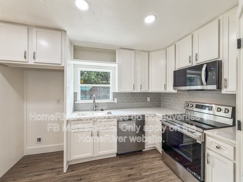 5436 Gregory Dr - Photo 4 of 17