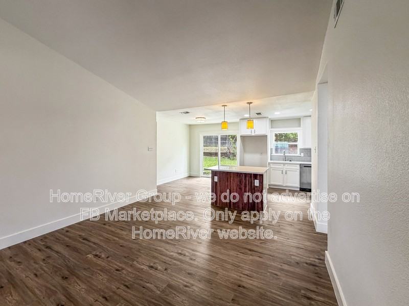 5436 Gregory Dr - Photo 5 of 17