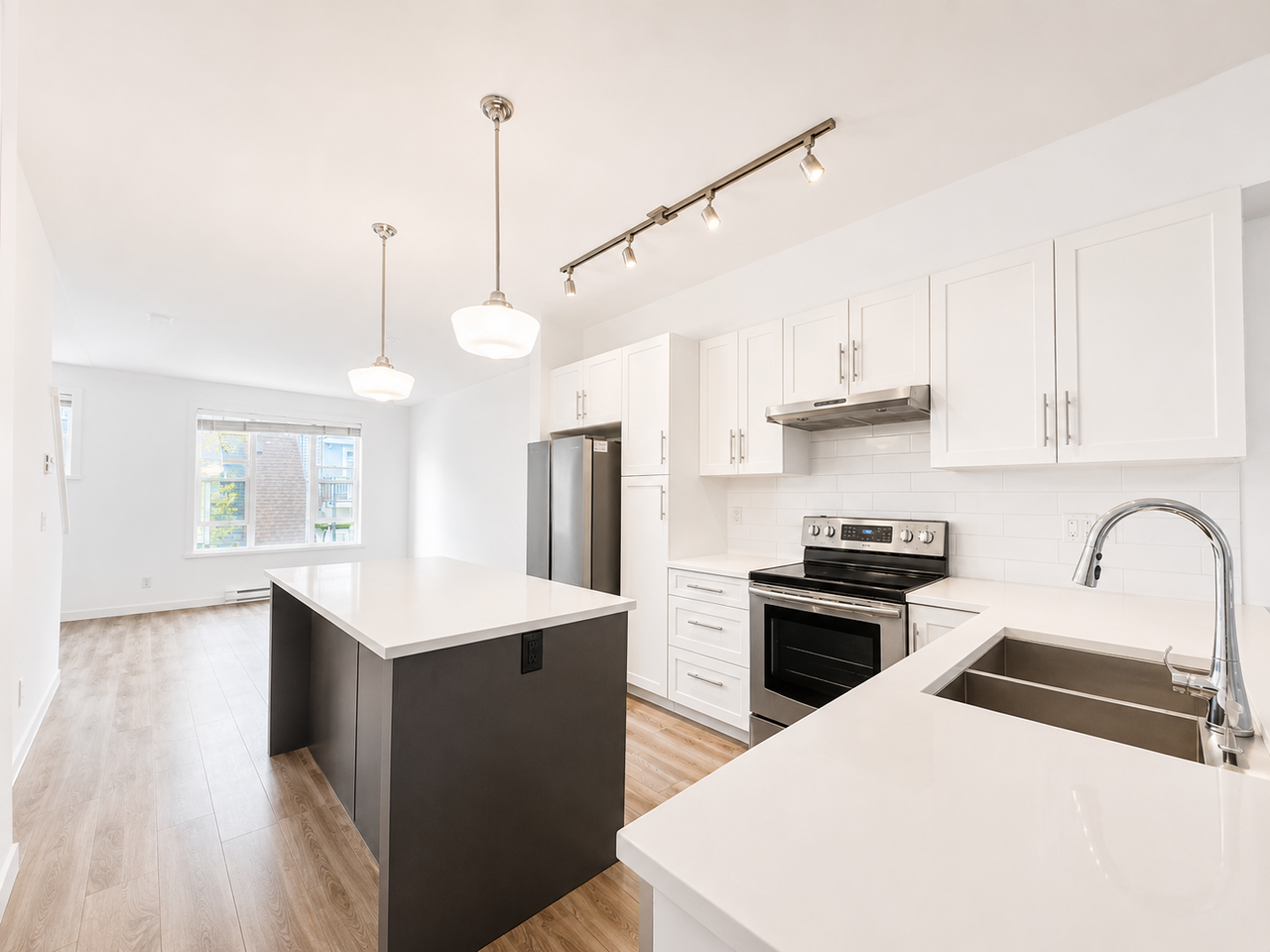 14905 60 Avenue #5 - Photo 5 of 23