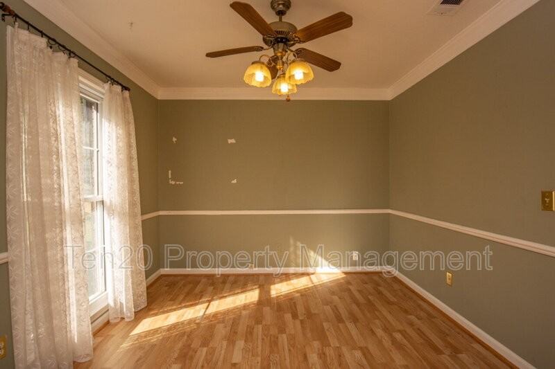 6124 Canterbury Dr - Photo 4 of 26