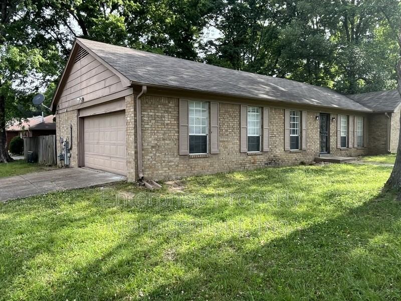 6124 Chinaberry Dr - Photo 3 of 20