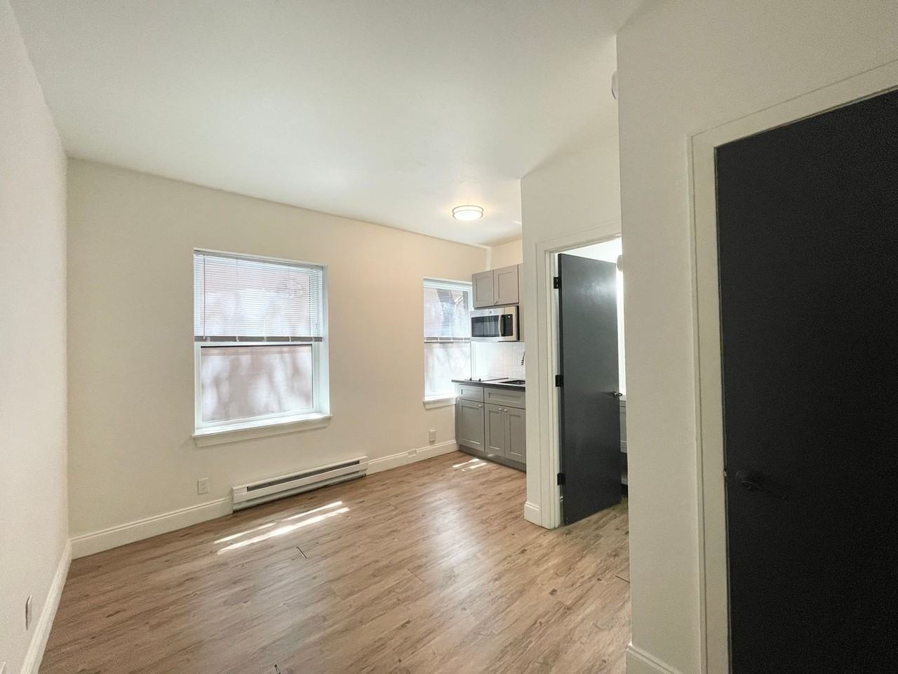 Mayn Suites - Photo 7 of 23