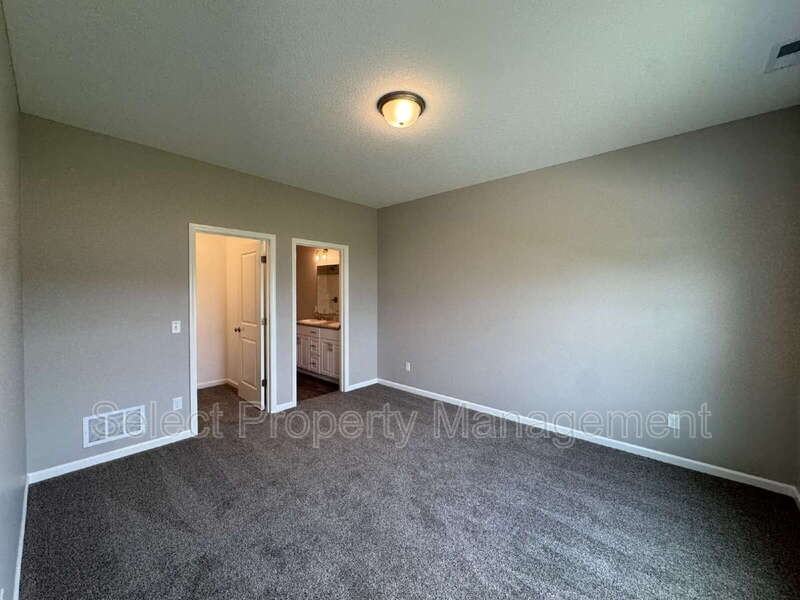 8783 Elmont Cv - Photo 5 of 18
