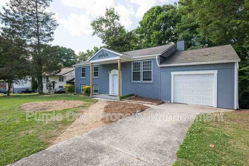 2369 Brenda Dr Se - Photo 4 of 35