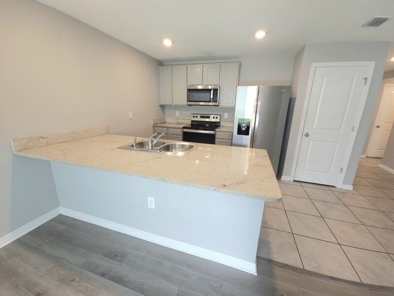 8792 Sw 49th Cir - Photo 4 of 11