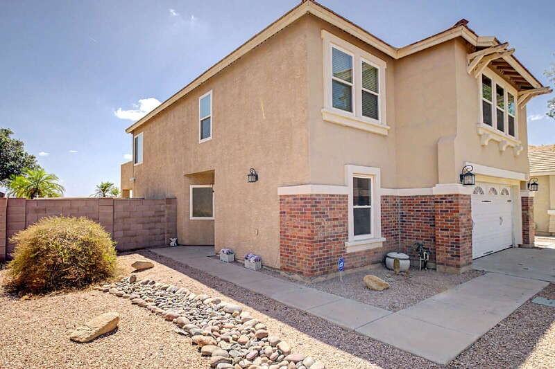 3668 S Warner Dr - Photo 3 of 42