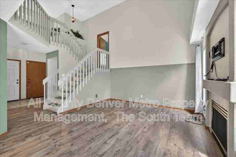 19721 E Stanford Dr - Photo 5 of 26
