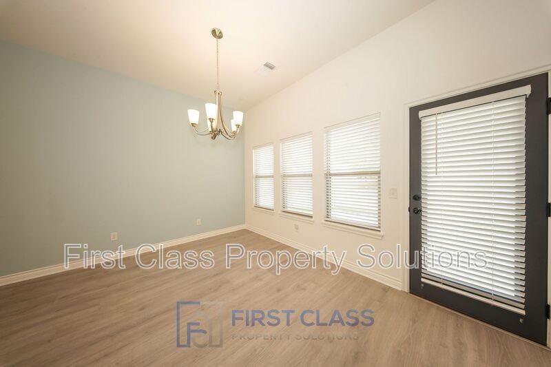 13305 Watson Dr - Photo 2 of 15