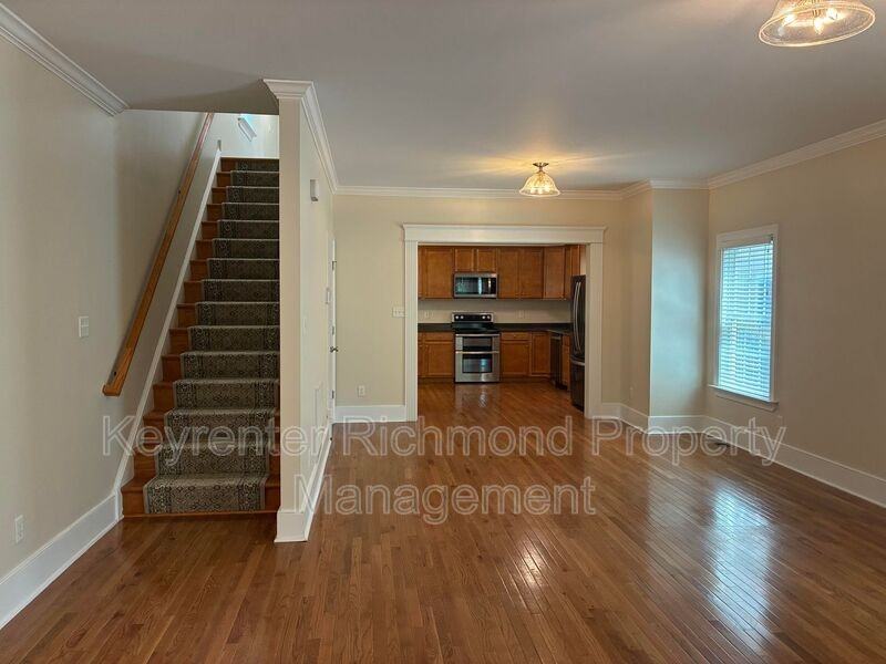 615 S Laurel St - Photo 5 of 30