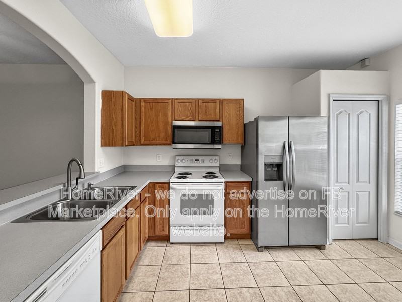 3419 High Hampton Cir - Photo 3 of 26
