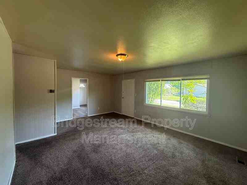 1427 Stuben Dr - Photo 2 of 10