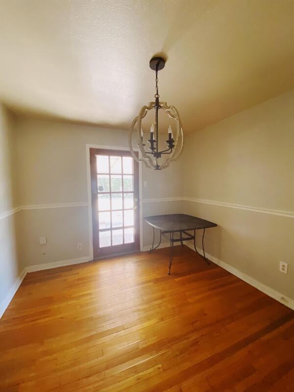 3412 Brady Ave - Photo 3 of 23