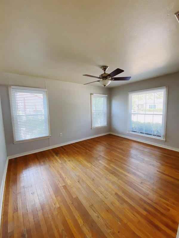 3412 Brady Ave - Photo 4 of 23