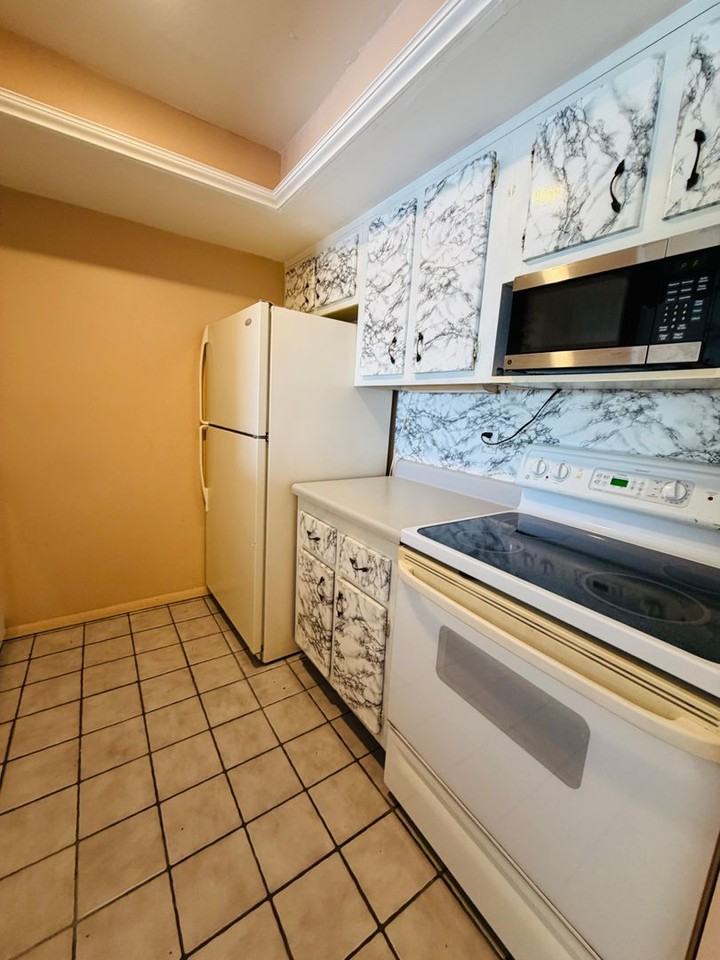 3704 Broadway #313 - Photo 6 of 18