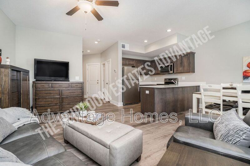 337 N 5th Ter - Photo 4 of 28