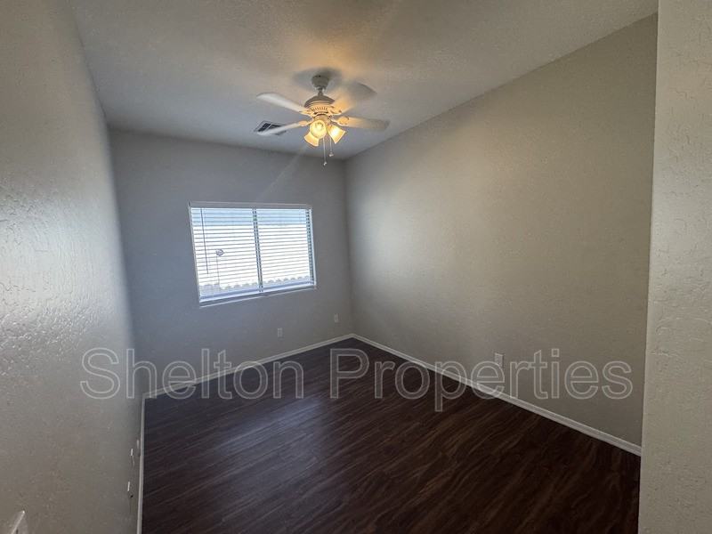 12913 W Corrine Dr - Photo 6 of 12