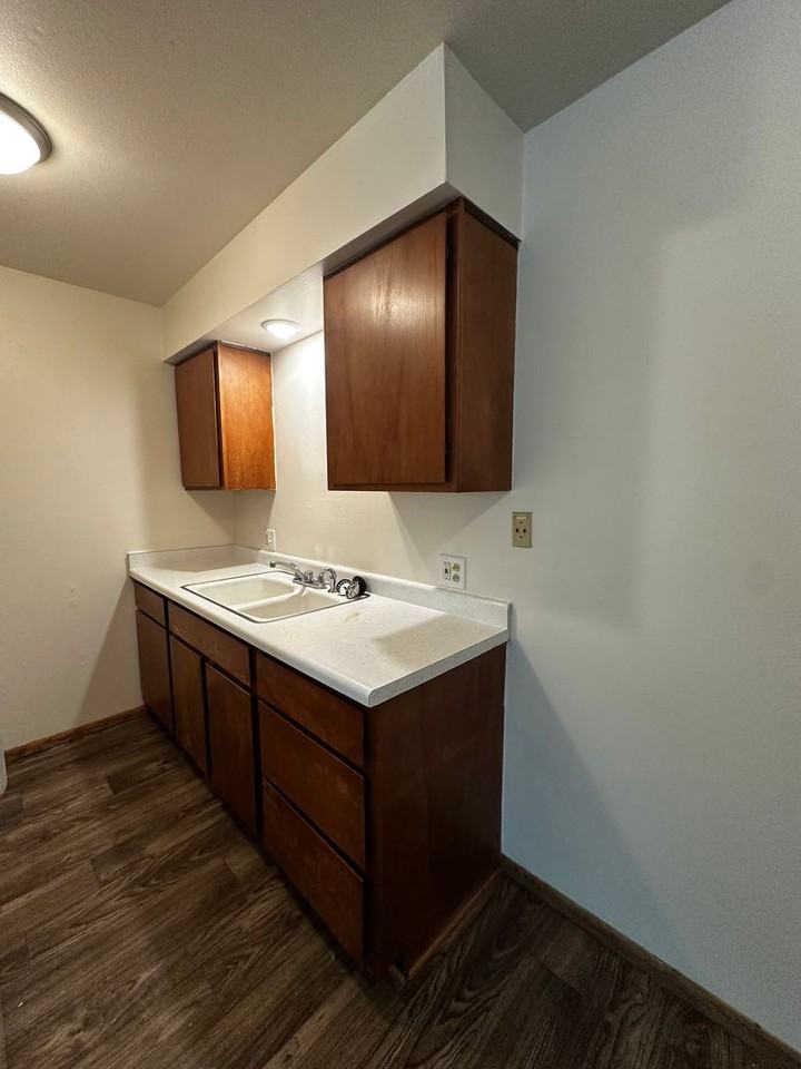 309 E. Memorial Dr - Photo 7 of 10