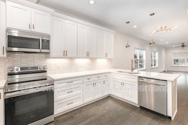 4423A Providence Hts - Photo 4 of 17