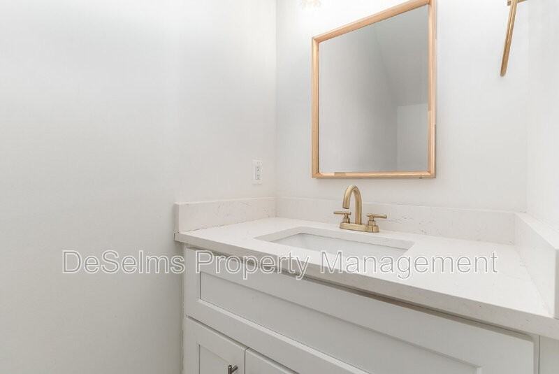 4423A Providence Hts - Photo 6 of 17