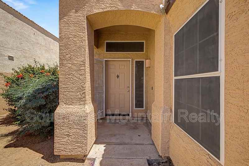 649 S Banning - Photo 5 of 31