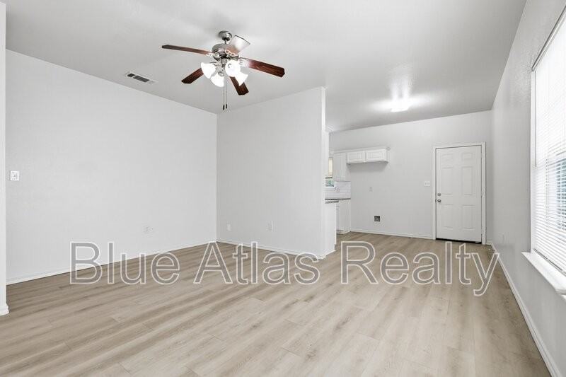 908 Drexel St #B - Photo 5 of 18